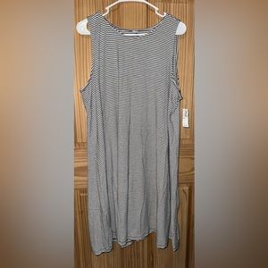 Old Navy - sleeveless black and white stripe dress